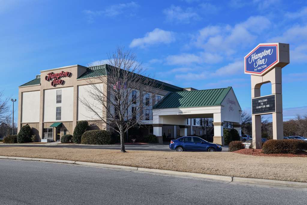 Hampton Inn Уильямстон Экстерьер фото
