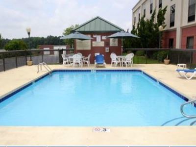 Hampton Inn Уильямстон Экстерьер фото